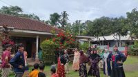 Kegiatan Senam Sehat Lansia di Desa Rejo Agung bersama mahasiswa KKN. Kegiatan Senam Sehat Lansia di Desa Rejo Agung bersama mahasiswa KKN.