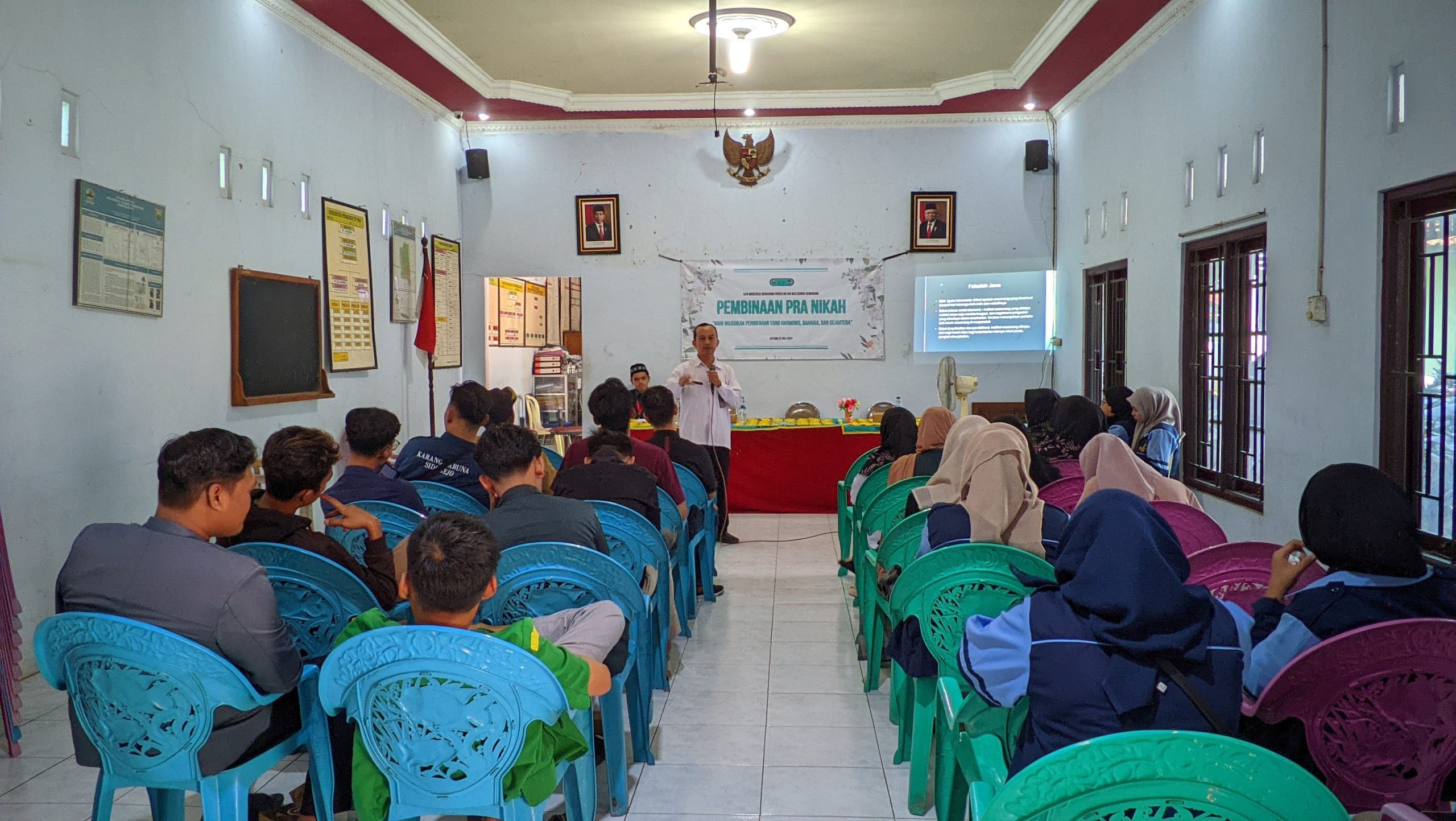 M. Nur Habibi, saat memberikan pemaparan mendalam mengenai konsep sakinah dalam pernikahan. (doc. KKN MB Posko 88 UIN Walisongo Semarang)