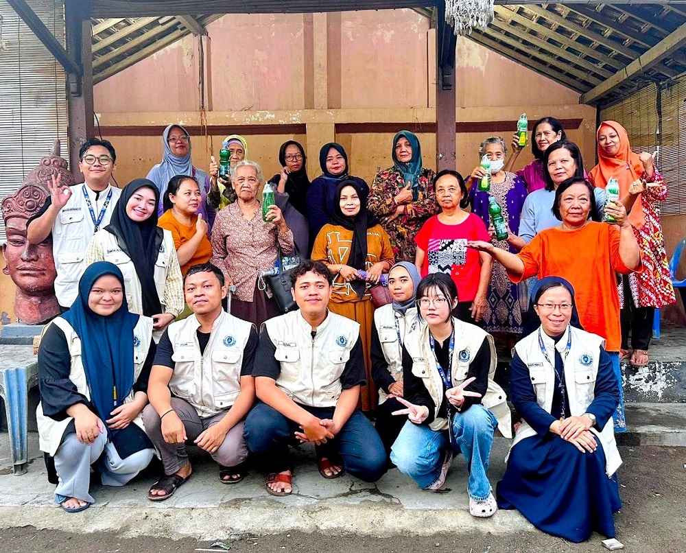 Sosialisasi dan pelatihan pembuatan sabun cuci dari minyak jelantah oleh KKN Universitas Ahmad Dahlan (UAD) Unit III.C.1 (Dok. Istimewa)