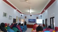 Utamia saat penyampaian materi (doc. KKN Moderasi Beragama Posko 88 UIN Walisongo)