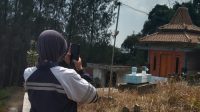Mahasiswa KKN TIM II UNDIP laksanakan pendataan nama rupabumi di Desa Kragilan, Kecamatan Pakis, Kabupaten Magelang. (doc. Pribadi)