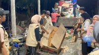 Pengumpulan sampah anorganik di Desa Banjarejo. (doc. KKN RG 272.1 UNS)