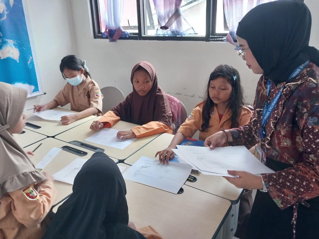 Sejauh mana pendidikan memberi dampak pada pembentukan karakter siswa Sekolah Dasar? (doc. penulis)