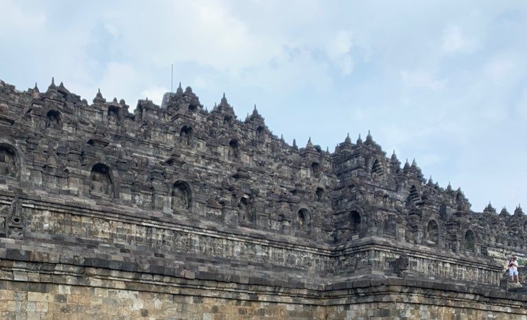 Candi Borobudur. (doc. penulis) Candi Borobudur. (doc. penulis)