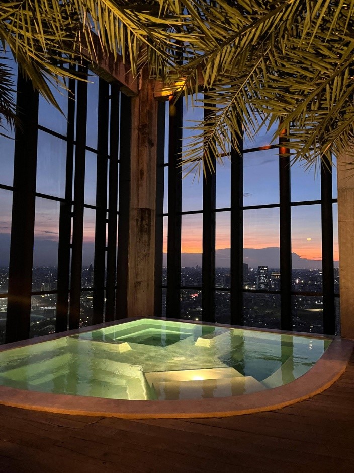 Ilustrasi foto/Jacuzzi di Cafe Cali Ilustrasi foto/Jacuzzi di Cafe Cali