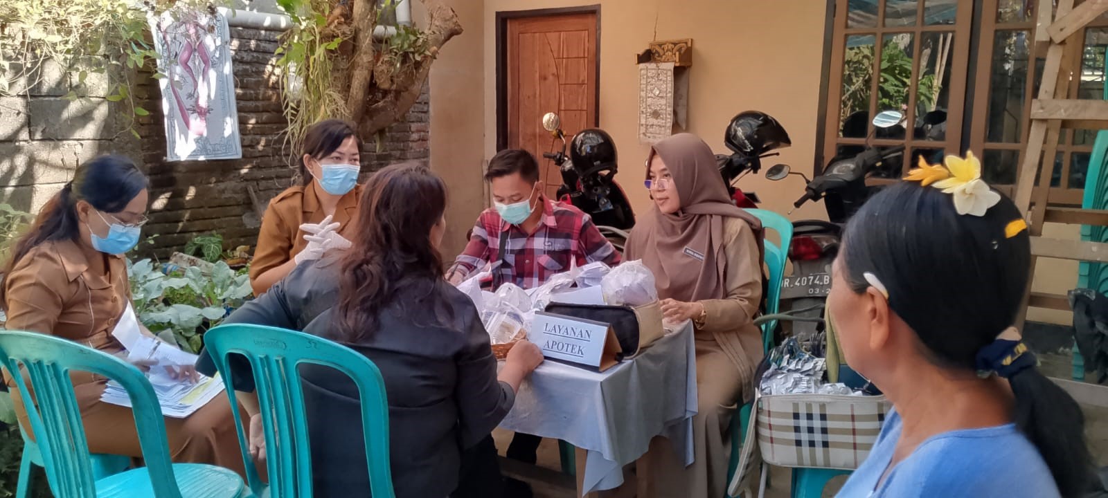 Kegiatan Puskesmas Keliling berlangsung di Lingkungan Gedur, Cakranegara Selatan Baru, Kota Mataram (5/12/2024). (doc. ist)