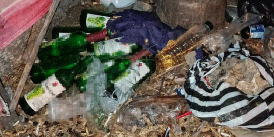 Pamekasan botol miras yang ditemukan di ex stasiun PJKA (Tapsiun) Pamekasan/ Karimata.net