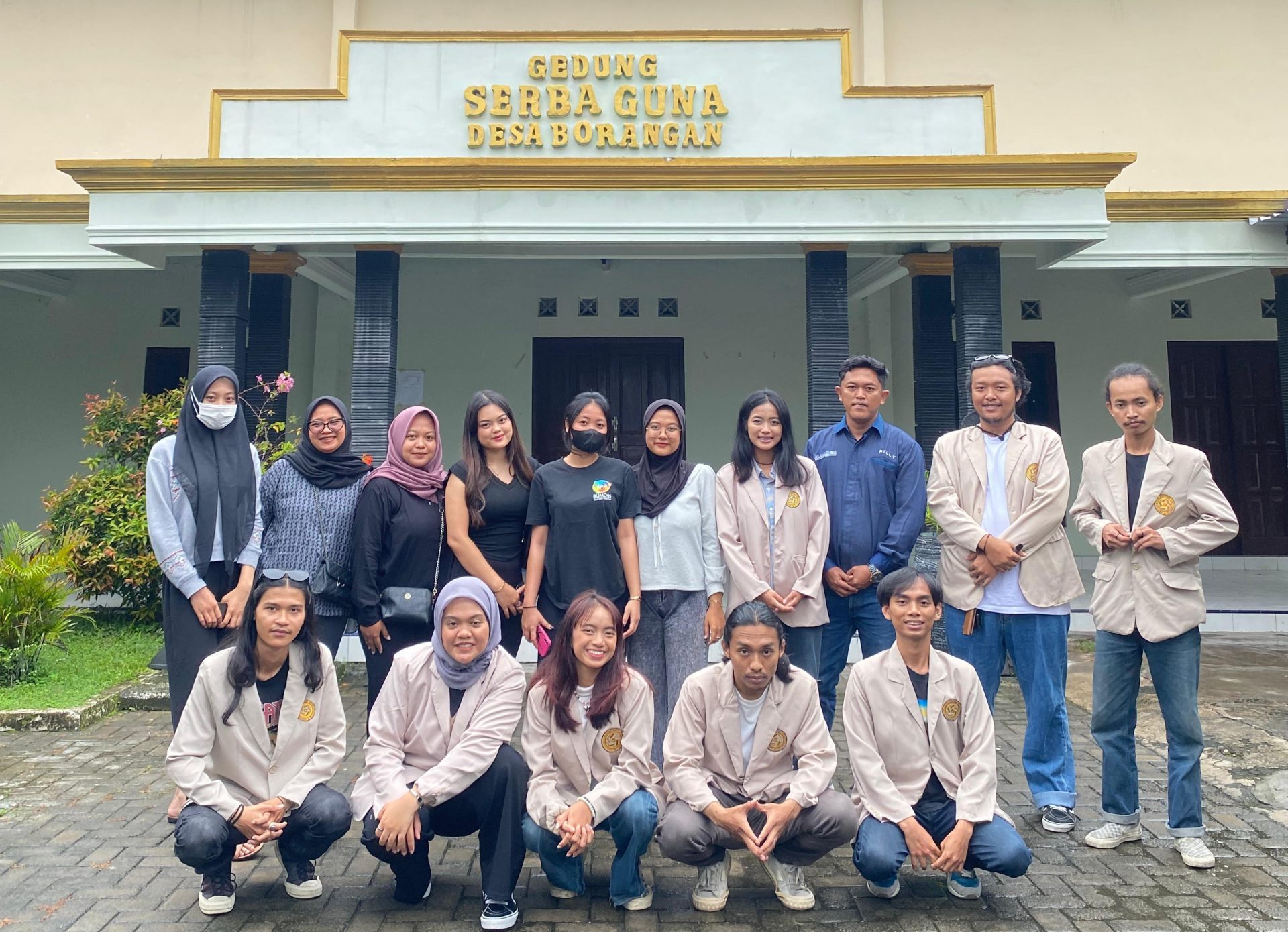 Dokumentasi bersama. (doc. Kelompok Proyek Sosial Angkatan 2022 Universitas Amikom Yogyakarta)