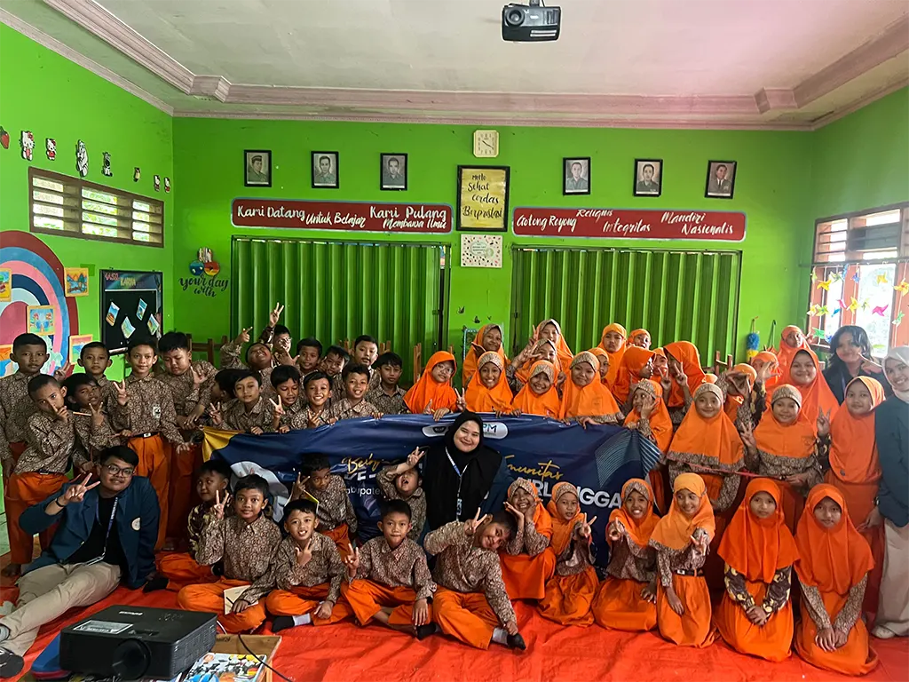 Dokumentasi bersama setelah pelaksanaan Program SENJA di SD Negeri 3 Mojorejo, (16/1/2025). (doc. pribadi)