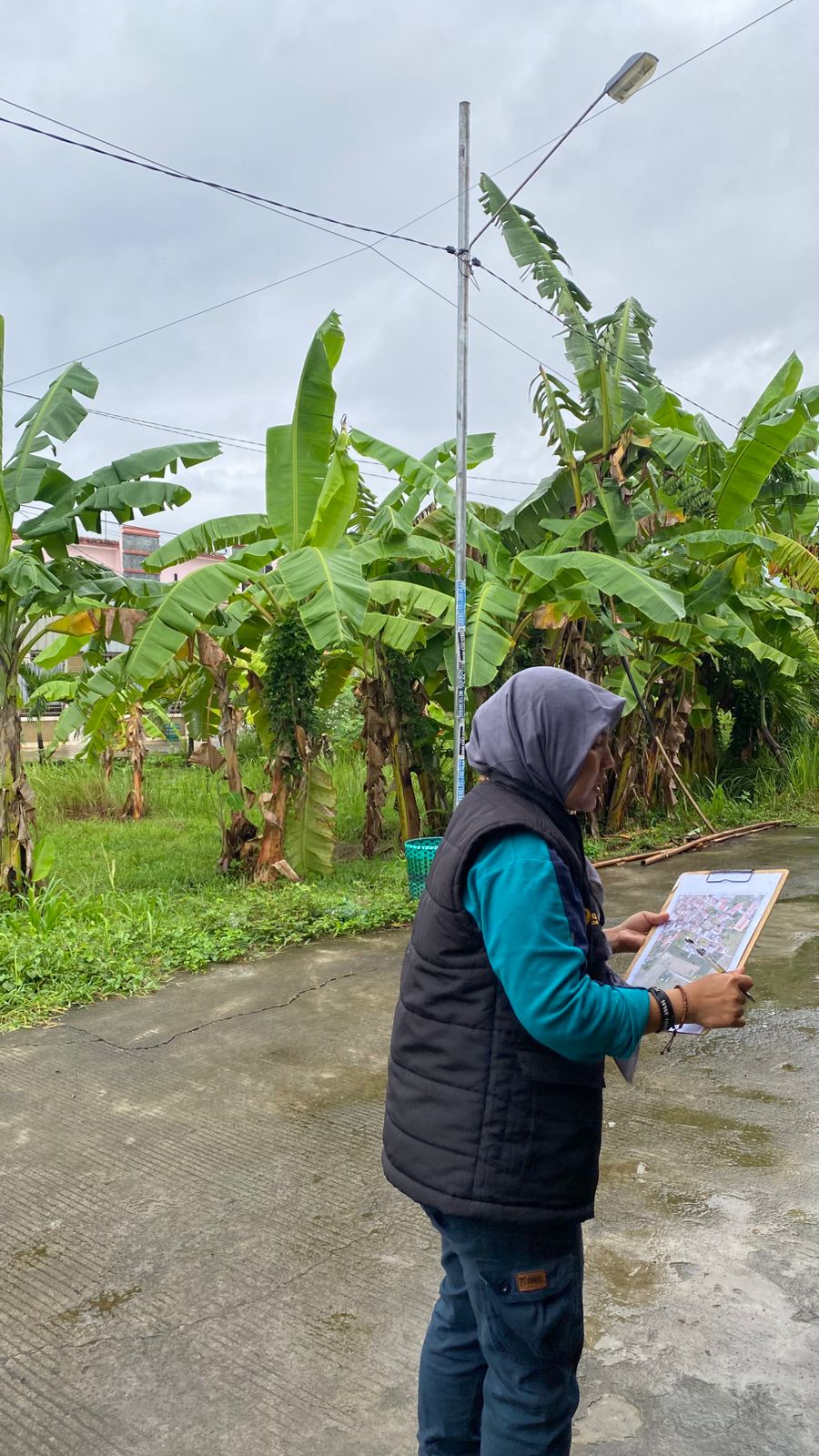 Marsya Wida Sofiyani, salah satu mahasiswa dari Fakultas Psikologi Universitas Muria Kudus (UMK) saat mengikuti program Praktik Kerja Lapangan (PKL) di Kantor Pertanahan Kudus. (doc. pribadi)