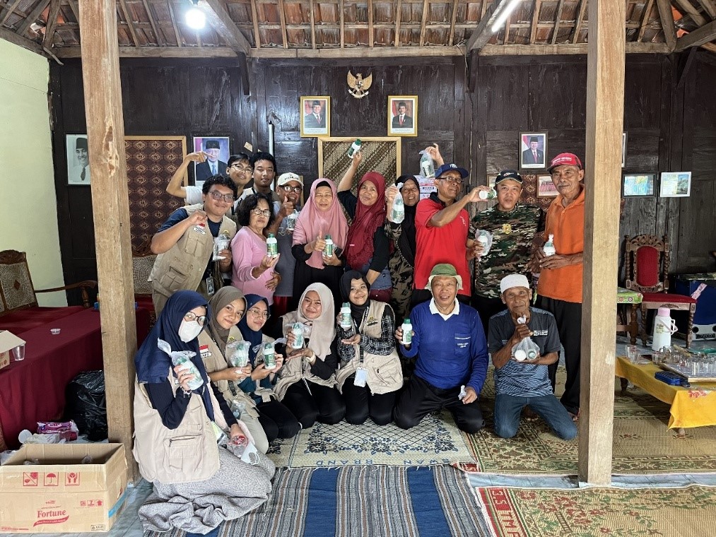 Dokumentasi bersama. (doc. KKN UNS 129) Dokumentasi bersama. (doc. KKN UNS 129)