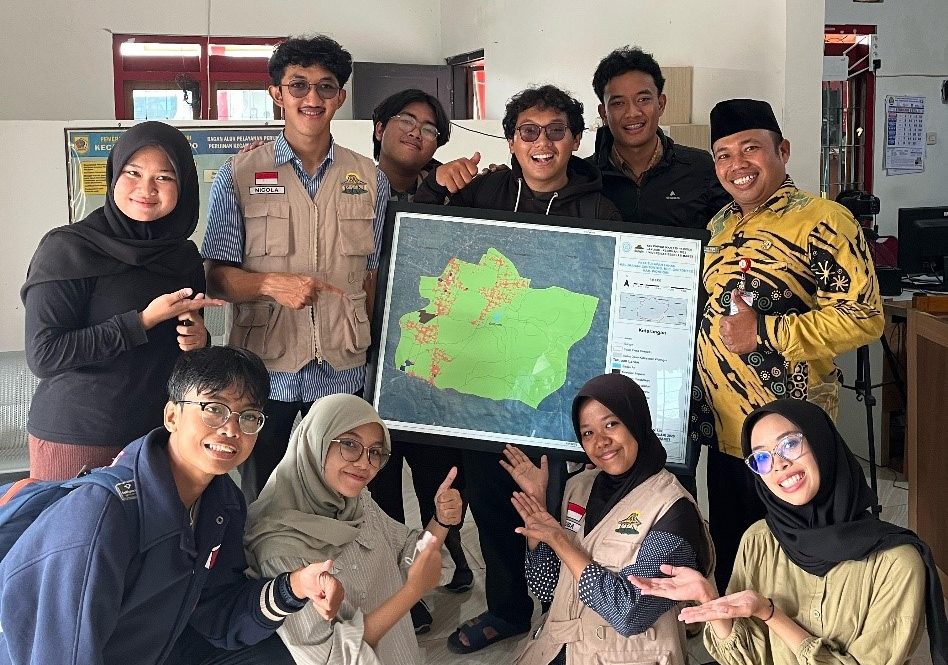 Dokumentasi bersama. (doc. KKN UNS EPPM 48)