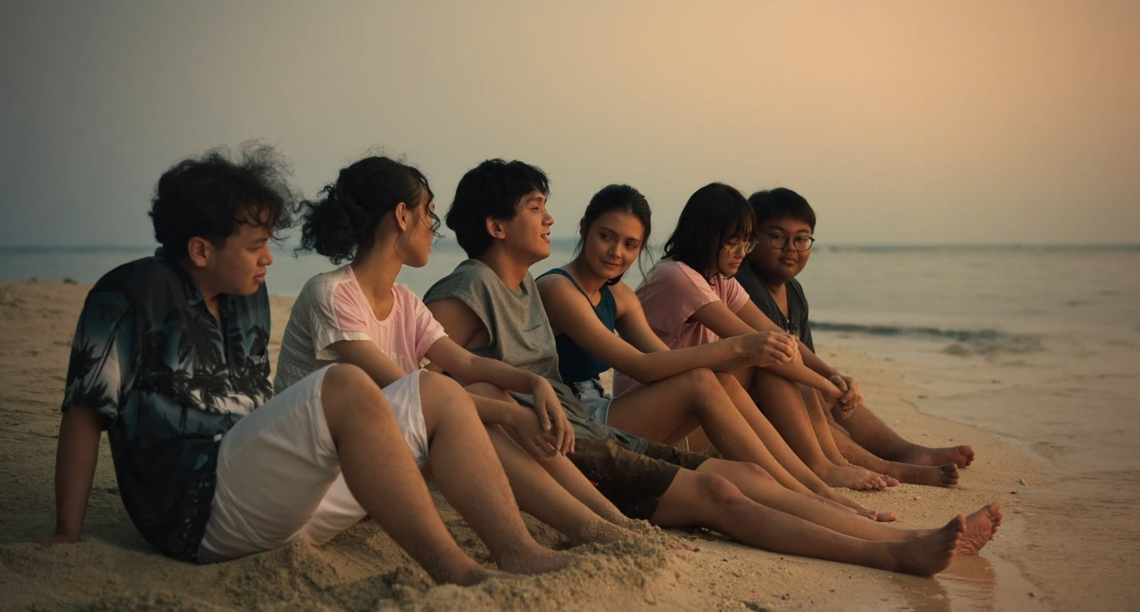 Penggalan adegan film 1 Kakak 7 Ponakan. (IMDb)