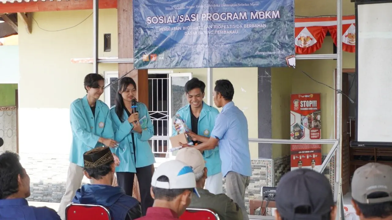 Dokumentasi sesi pemaparan materi dan pemberian produk (29/5/2025). (doc. pribadi)