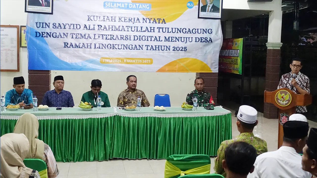 Acara pembukaan KKN di Desa Tanjungsari, Kecamatan Karangrejo berjalan dengan khidmat, dihadiri oleh perangkat desa, dosen pembimbing lapangan, tokoh masyarakat, serta seluruh peserta KKN pada Jumat (4/7/2025). (doc. kelompok KKN Desa Tanjungsari)