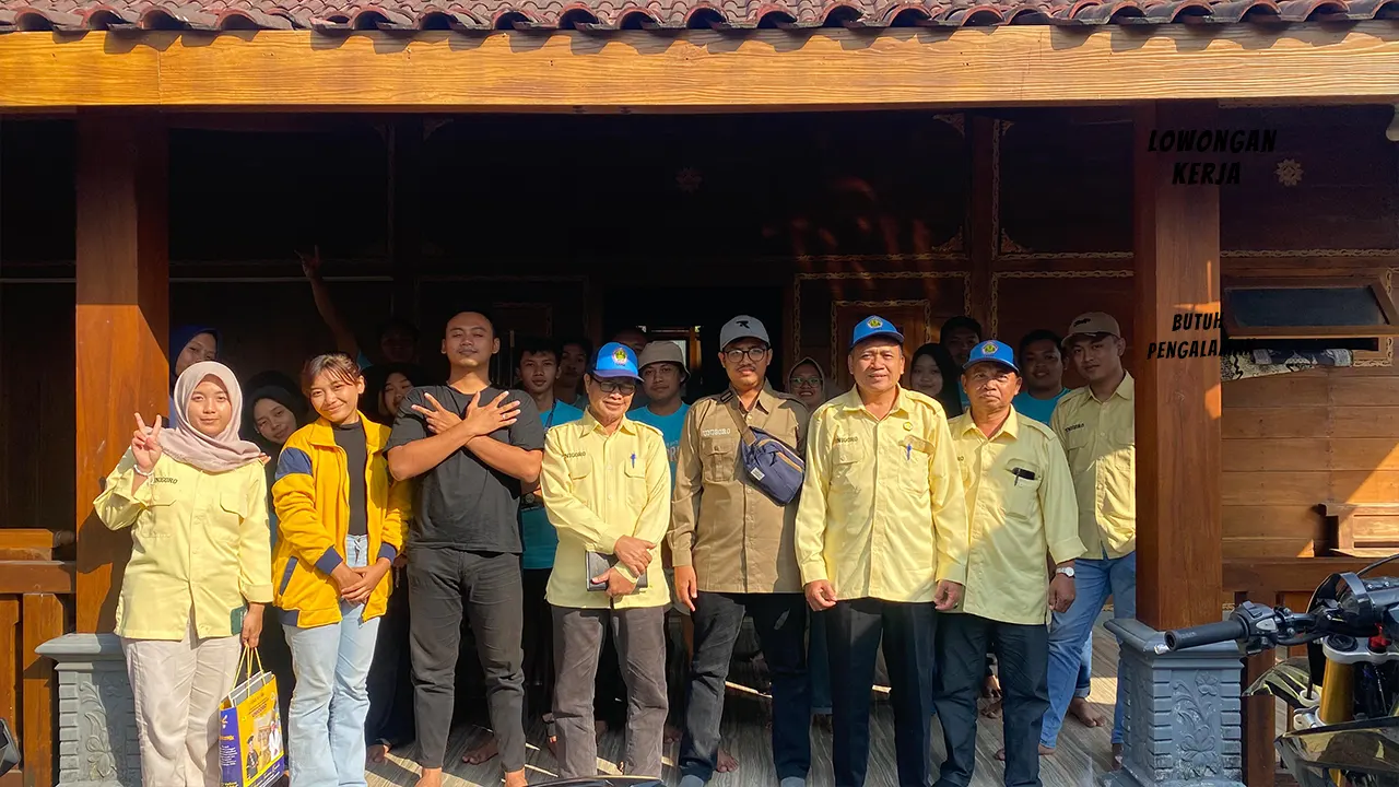 Dokumentasi bersama setelah Monev dari LPPM Unigoro. (doc. KKNTK 25 Unigoro))