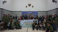 Dokumentasi bersama setelah pelaksanaan Workshop Strategi Posting Media Sosial dan Pembuatan Caption. (doc. KKN SDGs 10 UPN “Veteran” Jawa Timur) Dokumentasi bersama setelah pelaksanaan Workshop Strategi Posting Media Sosial dan Pembuatan Caption. (doc. KKN SDGs 10 UPN “Veteran” Jawa Timur)