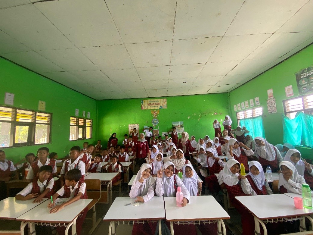 Dokumentasi bersama. (doc. KKM 87 UNIBA)