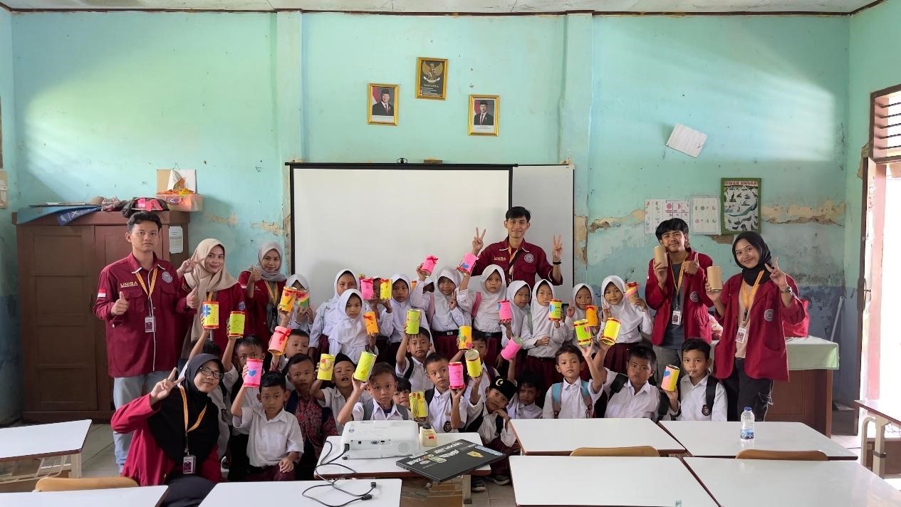 Dokumentasi bersama. (doc. KKM Kelompok 75 UNIBA)