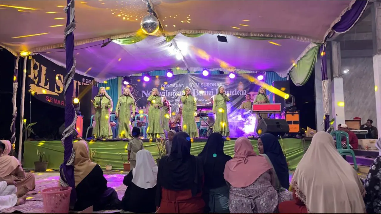 Pengajian umum suronan saat KH. Jumadi Ahmad Tsalis memberikan tausiyah. (doc. pribadi)