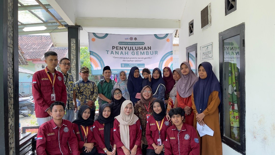 Dokumentasi bersama setelah pelaksanaan kegiatan penyuluhan. (doc. KKM 75 UNIBA)