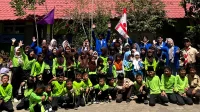 Dokumentasi bersama setelah pelaksanaan program edukasi finansial bertema “Gemar Menabung” di SD 2 Terong, Kecamatan Dlingo, Kabupaten Bantul. (doc. KKN 43 UMBY)