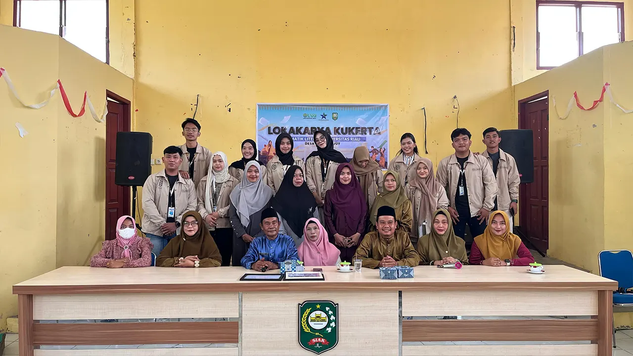 Dokumentasi bersama setelah penerimaan KKN MAs di Desa Suak Lanjut. (doc. Kelompok 9 KKN  MAs) Dokumentasi bersama setelah penerimaan KKN MAs di Desa Suak Lanjut. (doc. Kelompok 9 KKN MAs)