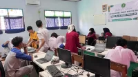 Empat minggu penuh semangat dan ilmu, Mahasiswa KKM UNIBA Kelompok 31 berbagi pengetahuan seputar website dan pemrograman dasar. (doc. KKM 31 UNIBA)