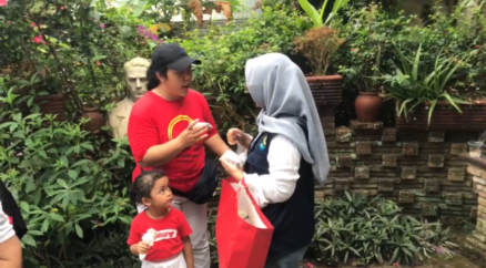 Mahasiswa KKN saat melakukan sosialisasi pencegahan stunting bagi masyarakat Desa Pandowoharjo, Sleman. (doc. KKN 291 UNS)