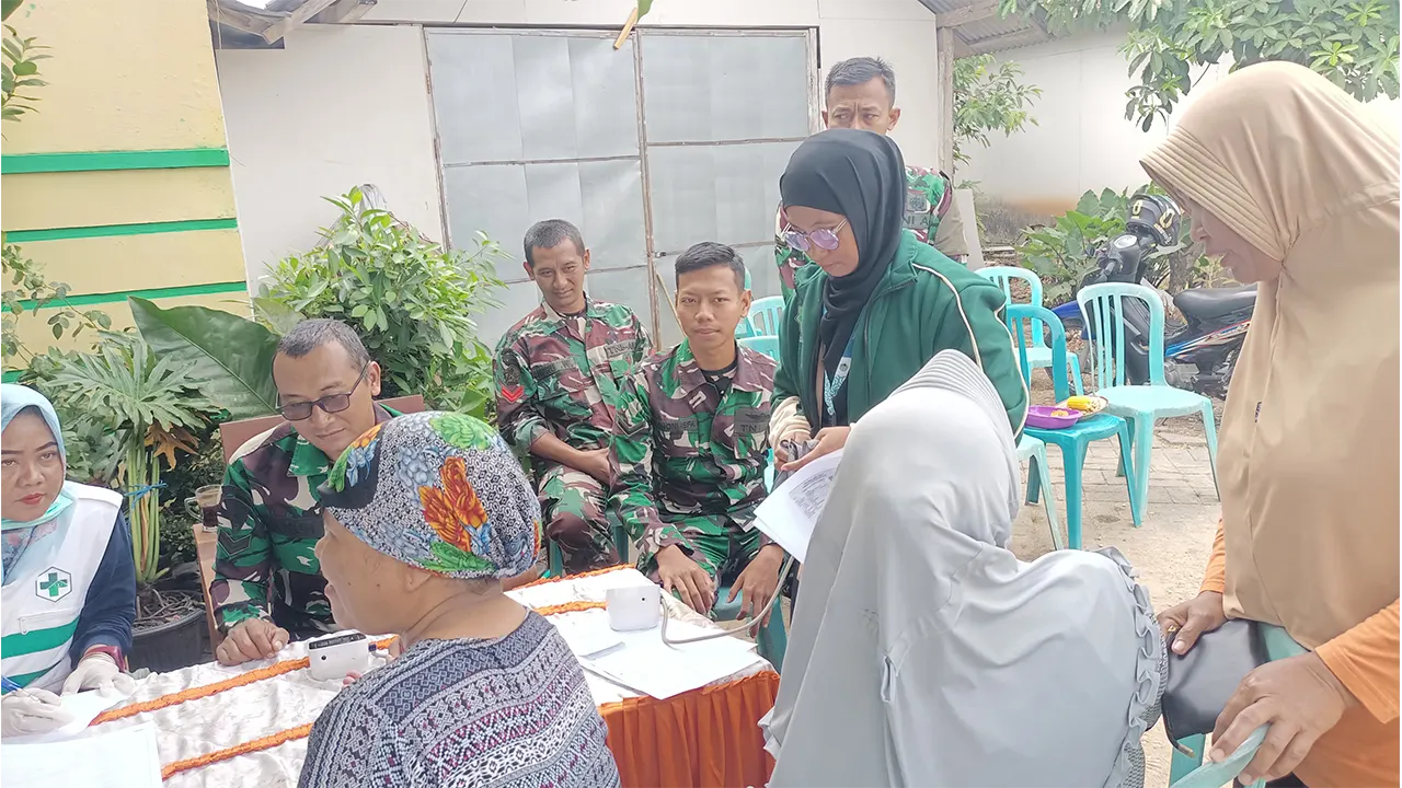 Pelaksananaan Posyandu Keluarga Berencana (KB) di Desa Soko. (doc. pribadi)