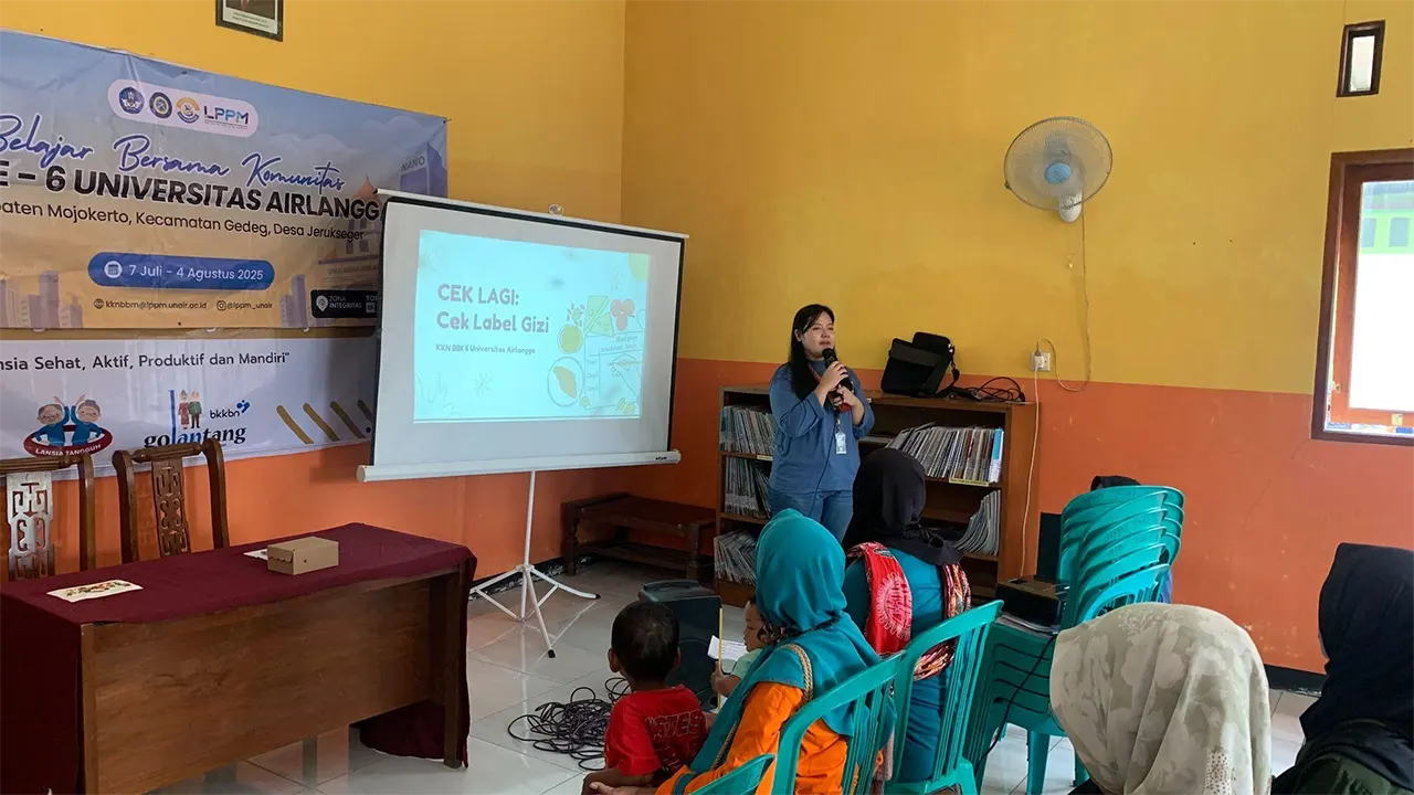 Pemaparan Materi Cek LaGi oleh Tim KKN-BBK 6 Literasi UNAIR. (doc. pribadi)