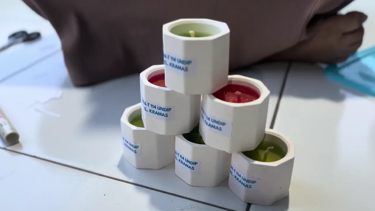 Potret hasil karya pembuatan lilin aromaterapi. (doc. KKNT-114 UNDIP)