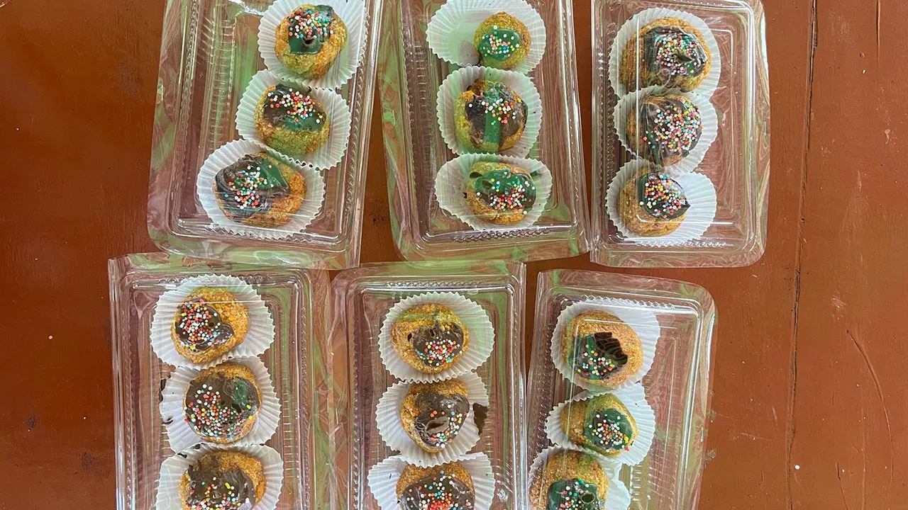 Hasil Kreasi Pisang Boom dengan Topping Menarik. (doc. KKN 150 UNS)