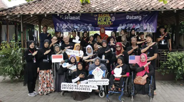 Dokumentasi bersama Peserta 20 UMKM Difabel “DISApreneur Learning Hub Dari Kab.Sleman Yogyakarta”. (doc. pribadi)