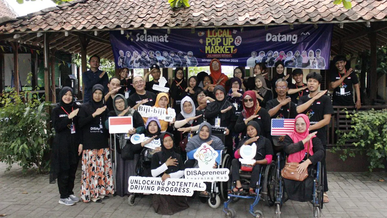 Dokumentasi bersama Peserta 20 UMKM Difabel “DISApreneur Learning Hub Dari Kab.Sleman Yogyakarta”. (doc. pribadi)