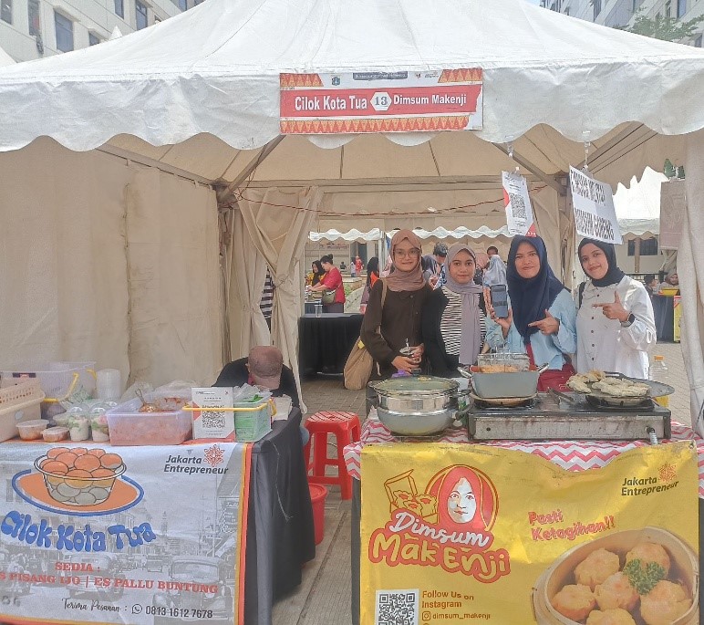 Suasana Bazar UMKM GEMAS yang mempertemukan pelaku usaha lokal dengan masyarakat. (Dokumentasi kegiatan).