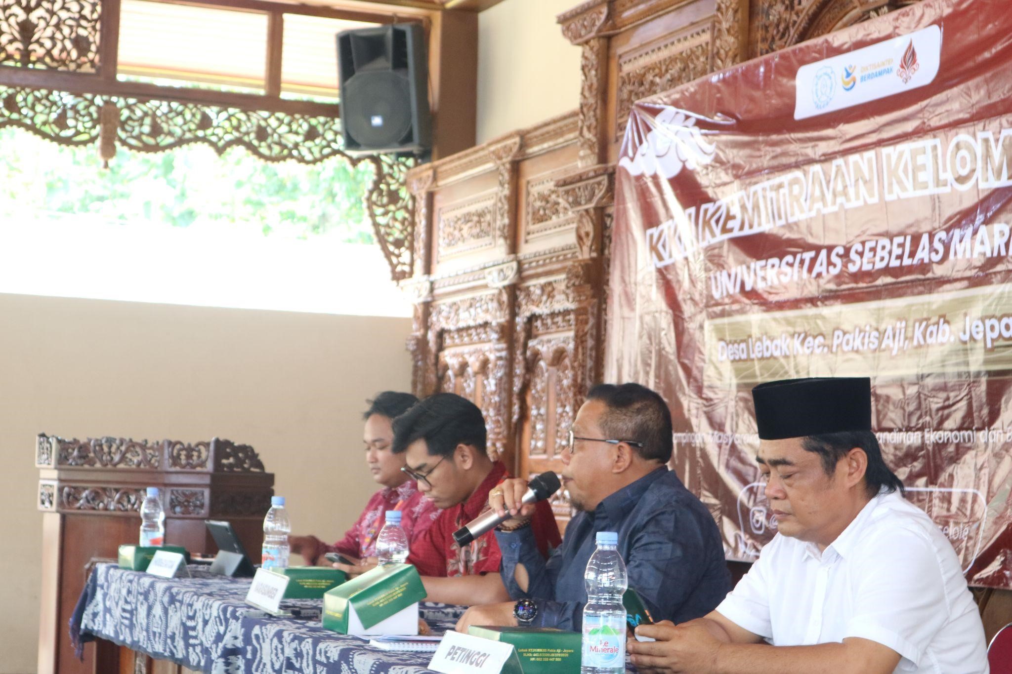 Anggota DPRD Jawa Tengah memaparkan materi dalam acara FGD. (doc. Pribadi)