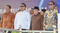 Menteri Desa dan Pembangunan Daerah Tertinggal (Mendes PDT) Yandri Susanto (tengah) bersama sejumlah pejabat negara dan daerah mengikuti rangkaian kegiatan kunjungan kerja di Palu, Sulawesi Tengah, Rabu (4/2/2026). (doc. Andri/Kemendes PDT)