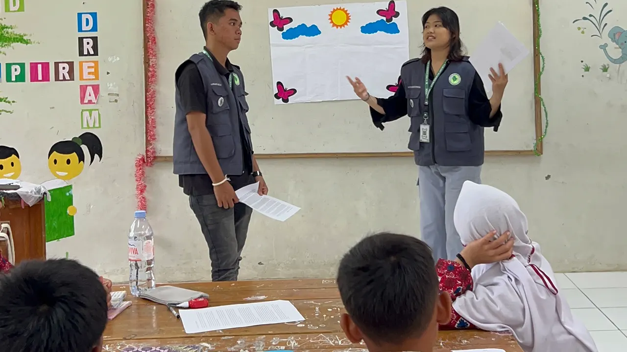 Pelaksanaan program penguatan literasi anak berbasis budaya lokal di SDN 1 Cisimeut Raya, Kecamatan Leuwidamar, Kabupaten Lebak, Banten, pada Selasa (21/1/2026). (doc. pribadi)