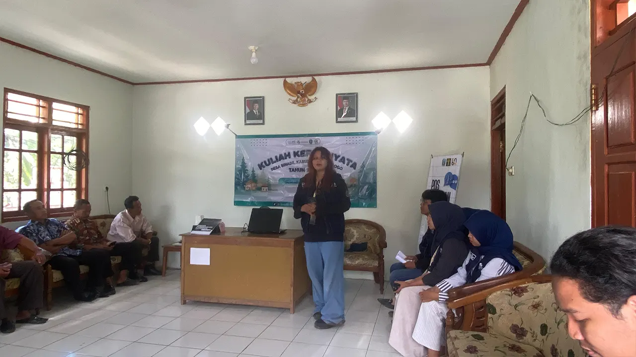 Penyampaian sambutan dan pemaparan materi oleh penanggung jawab. (doc. Pribadi)