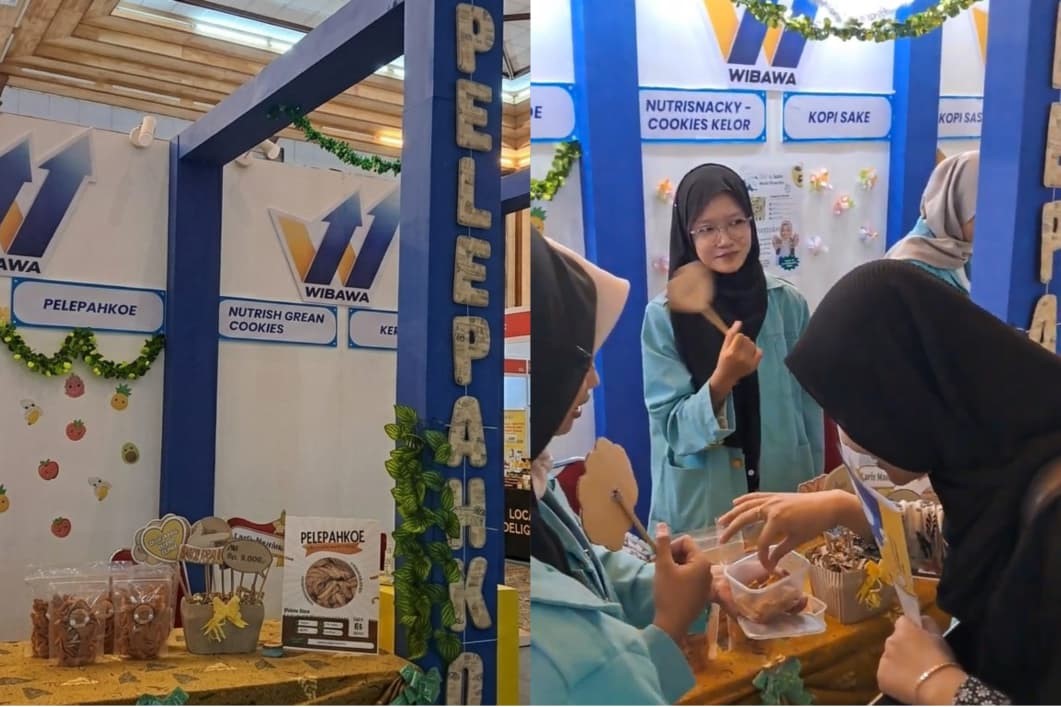Tim mahasiswa Universitas Sebelas Maret memberikan penjelasan mengenai produk inovasi "PELEPAHKOE" kepada pengunjung dalam kegiatan Demo Day WIBAWA. (doc. PELEPAHKOE)
