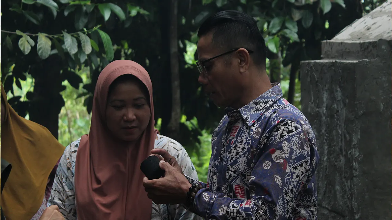 Penyampaian materi mengenai pentingnya pengelolaan limbah organik secara tepat. (doc. pribadi)