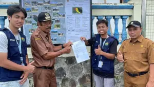 Proses Peresmian Peta Digital Desa Seloromo. (doc. pribadi)