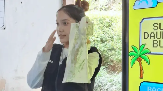 Proses Sosialisasi Ecoprint. (doc. Pribadi)