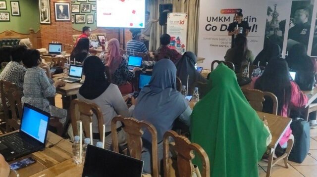 Pelaku UMKM Kota Yogyakarta mengikuti pelatihan Business Model Canvas dalam program kolaborasi Dinas Koperasi dan UMKM Kota Yogyakarta bersama FEB UPN “Veteran” Yogyakarta pada 2023.