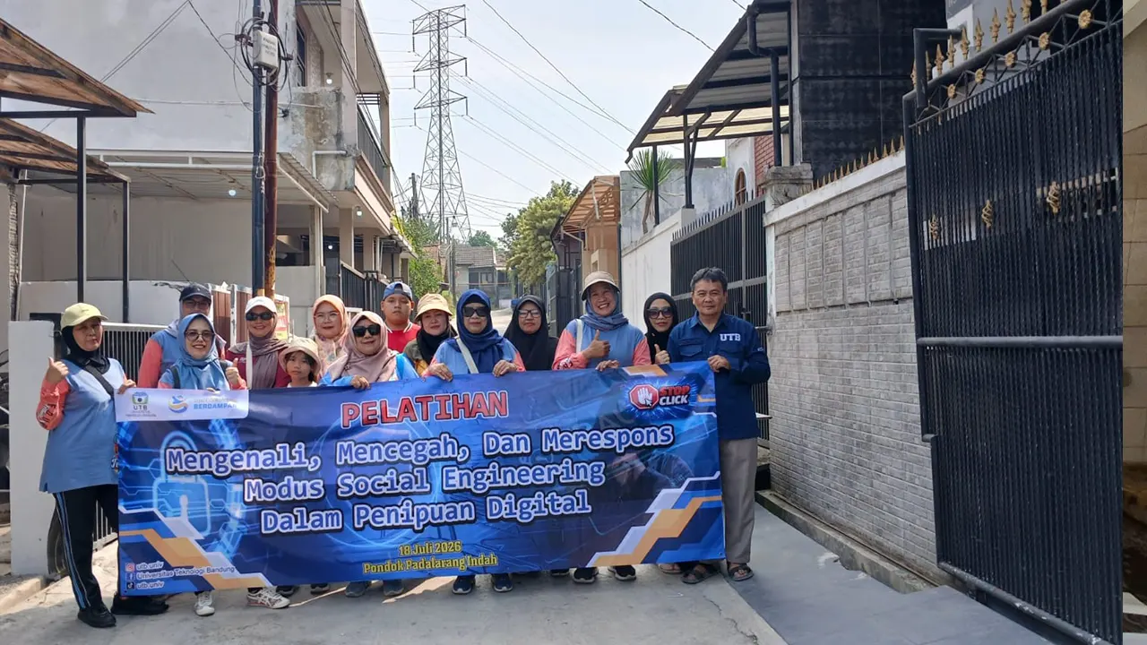 Kegiatan Pelatihan Cara Mengenali, Mencegah, dan Merespons Modus Social Engineering dalam Penipuan Digital bagi Warga RT 4 Pondok Padalarang Indah dalam Kegiatan Pengabdian Masyarakat di Kabupaten Bandung Barat.