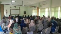 Peserta mengikuti kegiatan Sekolah Jumat PKK yang diselenggarakan di Kapanewon Ngaglik, Jumat (10/7/2026). Kegiatan ini menjadi forum pembelajaran bagi kader untuk meningkatkan pengetahuan, keterampilan, serta memperkuat koordinasi dalam mendukung program pemberdayaan masyarakat dan kesejahteraan keluarga. Foto: Dok. TP PKK Kapanewon Ngaglik.