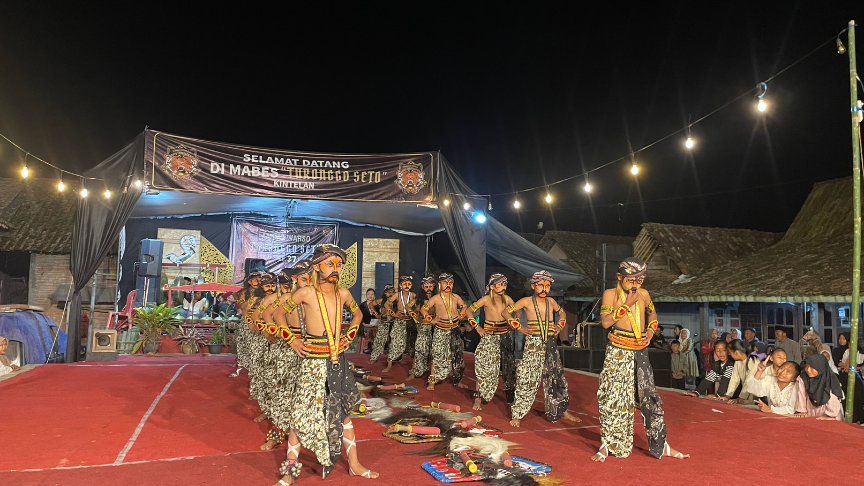 Dokumentasi Penampilan Tari Warok Kecil. (Dok. Pribadi/KKN UMBY 82)