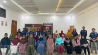 Dokumentasi bersama setelah pelaksanaan program kerja bertajuk “Pertanian Terpadu: Ketahanan Pangan Mandiri” di Dusun Bono. (Dok. Pribadi/KKN-PPM 18 UMBY) Dokumentasi bersama setelah pelaksanaan program kerja bertajuk “Pertanian Terpadu: Ketahanan Pangan Mandiri” di Dusun Bono. (Dok. Pribadi/KKN-PPM 18 UMBY)