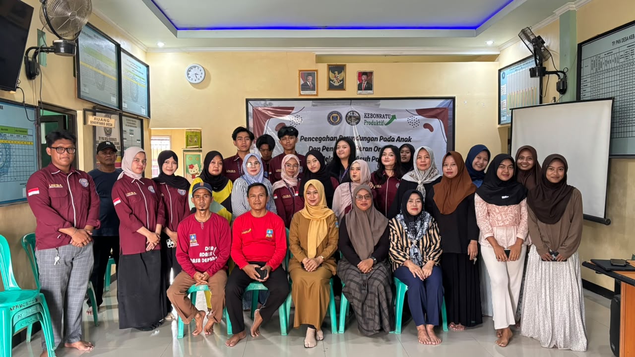 Mencegah perundungan dimulai dari keluarga. KKM 27 Universitas Bina Bangsa bersama masyarakat Desa Kebon Ratu menggelar edukasi parenting untuk memperkuat peran orang tua dalam menciptakan lingkungan yang aman, nyaman, dan ramah bagi tumbuh kembang anak. (Doc. Pribadi)
